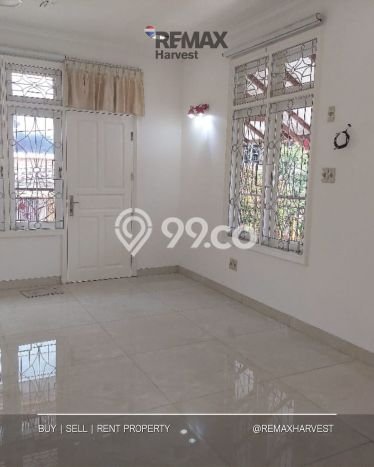 Rumah Elit LB 300m2 Siap Huni Desain Elegan di Tanjung Duren, Jakarta Barat Rumah Elit LB 300m2 Siap Huni Desain Elegan di Tanjung Duren, Jakarta Barat