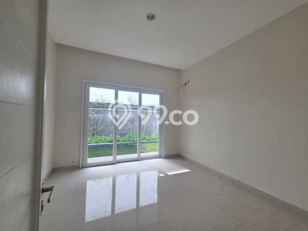 Jual Rumah Luas Megah Dengan View Cantik di Candi Golf, Semarang Jual Rumah Luas Megah Dengan View Cantik di Candi Golf, Semarang