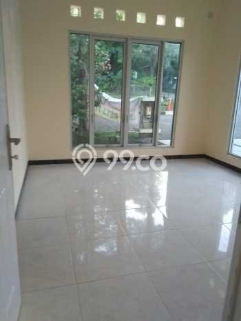 Jual Rumah Strategis Bagus Punya 2 KT di Tembalang Semarang SHM Jual Rumah Strategis Bagus Punya 2 KT di Tembalang Semarang SHM