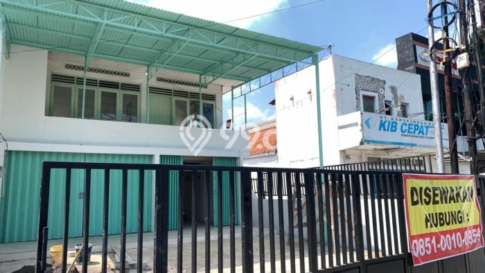 Ruko Disewakan di Semarang Barat, Luas 234m2m², Lokasi Strategis Ruko Disewakan di Semarang Barat, Luas 234m2m², Lokasi Strategis