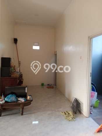 Rumah Luas Asri 4 KT Siap Huni di Tlogosari Semarang Rumah Luas Asri 4 KT Siap Huni di Tlogosari Semarang