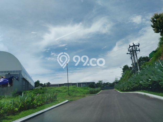 Tanah Dijual Lokasi Strategis di Semarang dengan Luas 422m2 Tanah Dijual Lokasi Strategis di Semarang dengan Luas 422m2