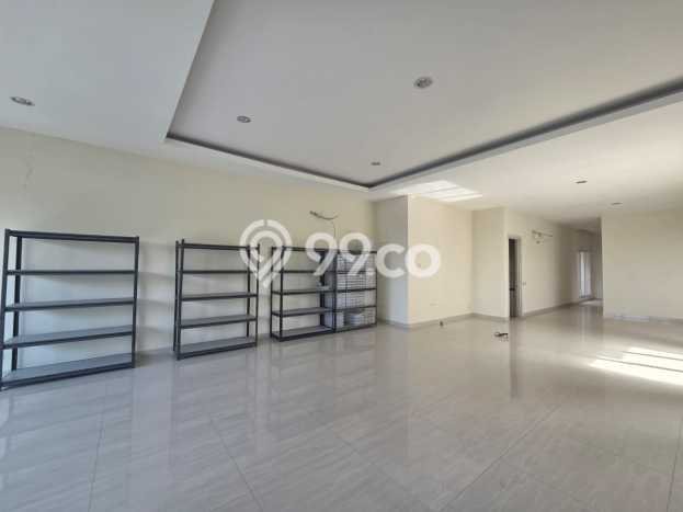 Jual Rumah Luas Megah Dengan View Cantik di Candi Golf, Semarang Jual Rumah Luas Megah Dengan View Cantik di Candi Golf, Semarang