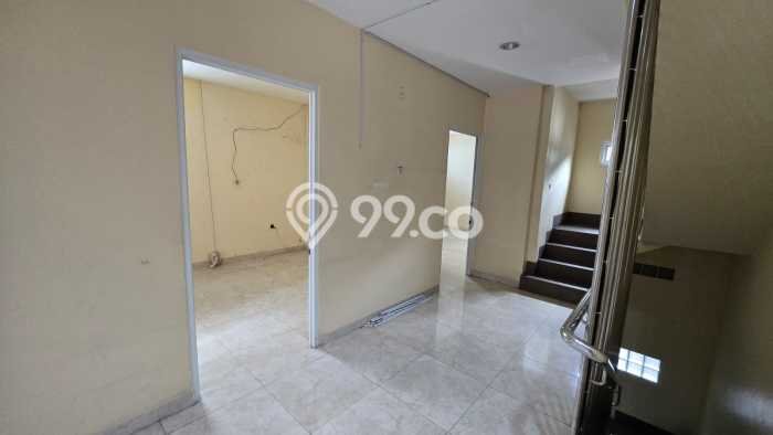 Rumah sewa siap pakai 4 Kamar Tidur di Setiabudi, Jakarta Selatan Rumah sewa siap pakai 4 Kamar Tidur di Setiabudi, Jakarta Selatan