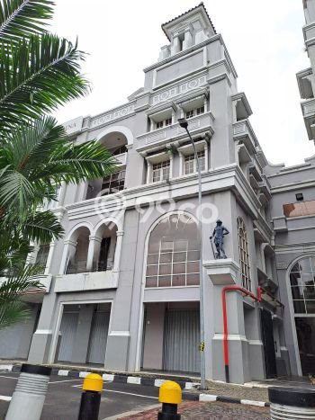 Disewakan Ruko di Kelapa Gading Jakarta Utara LT 185m2, LB 730m2 Disewakan Ruko di Kelapa Gading Jakarta Utara LT 185m2, LB 730m2