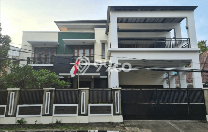 Siap Huni Hunian Elit 7 Kamar di Menteng Dekat ke Mana Pun Siap Huni Hunian Elit 7 Kamar di Menteng Dekat ke Mana Pun