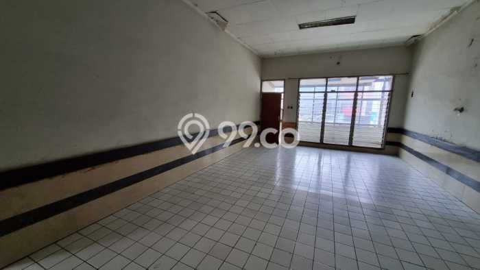 Ruko Disewa di Bekasi dengan LB 280m2 Area Komersial Ramai Ruko Disewa di Bekasi dengan LB 280m2 Area Komersial Ramai