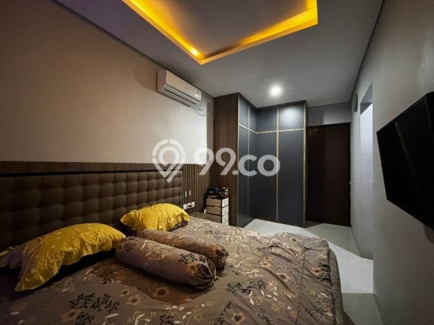 Rumah Mewah LB 180m2 Siap Huni Desain Elegan di Jakarta Garden City, Jakarta Timur Rumah Mewah LB 180m2 Siap Huni Desain Elegan di Jakarta Garden City, Jakarta Timur