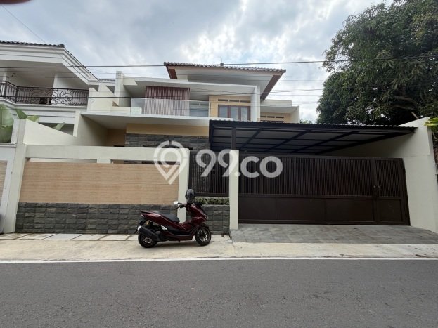 Hot Offer Hunian Mewah Ideal dan Luas di Banjarsari, Surakarta Hot Offer Hunian Mewah Ideal dan Luas di Banjarsari, Surakarta