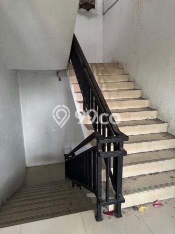 Ruko Dijual di Prime Area Jakarta Barat Luas 172m2 Ruko Dijual di Prime Area Jakarta Barat Luas 172m2