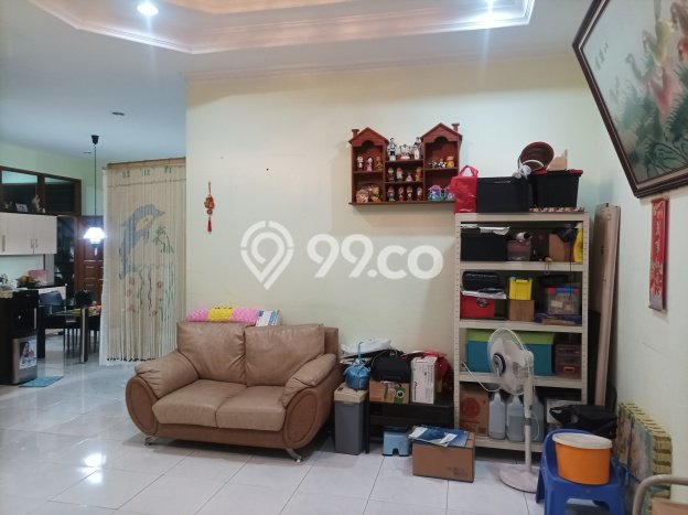 Ready to Use! Luxury House LT 246m2 Desain Modern di Jelambar Ready to Use! Luxury House LT 246m2 Desain Modern di Jelambar
