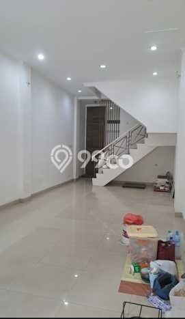 PROSPEK BAGUS! Ruko di Daan Mogot, Luas 64m², Tingkat Keramaian Tinggi PROSPEK BAGUS! Ruko di Daan Mogot, Luas 64m², Tingkat Keramaian Tinggi