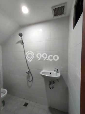Dijual Rumah Eksklusif 3 KT di Pondok Kelapa, Jakarta Timur Dijual Rumah Eksklusif 3 KT di Pondok Kelapa, Jakarta Timur