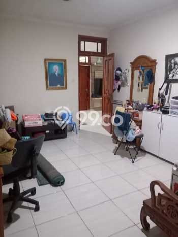 Ready to Use! Premium House LT 215m2 Desain Elegan di Rawamangun Ready to Use! Premium House LT 215m2 Desain Elegan di Rawamangun