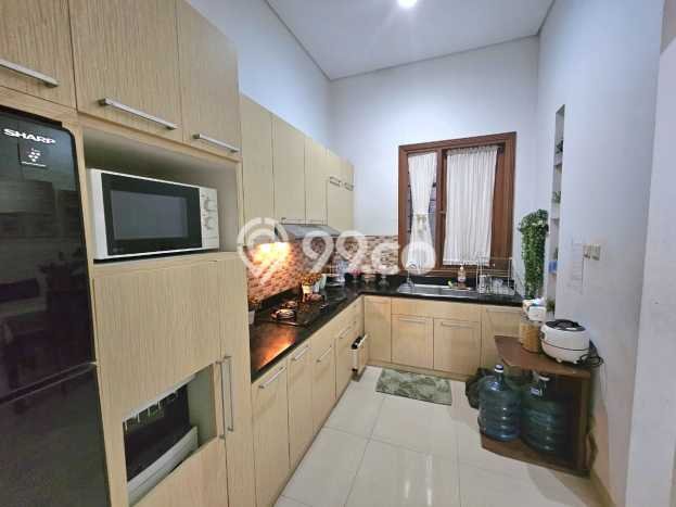 Hunian Elit LB 240m2 Siap Pakai Desain Elegan di Pondok Indah, Jakarta Selatan Hunian Elit LB 240m2 Siap Pakai Desain Elegan di Pondok Indah, Jakarta Selatan