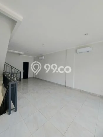 SEWA TERBAIK! Ruko di , Luas 189m2m², Kawasan Ramai, Ready Pakai SEWA TERBAIK! Ruko di , Luas 189m2m², Kawasan Ramai, Ready Pakai