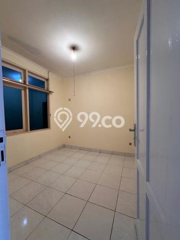 Rumah Modern Minimalis 5 Kamar Siap Huni di Cakung Rumah Modern Minimalis 5 Kamar Siap Huni di Cakung
