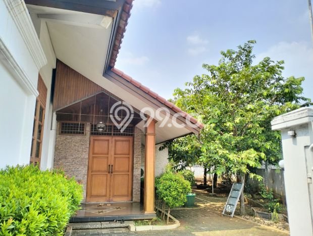 Dijual Rumah Mewah Megah Dengan View Cantik di Rawamangun, Jakarta Timur Dijual Rumah Mewah Megah Dengan View Cantik di Rawamangun, Jakarta Timur