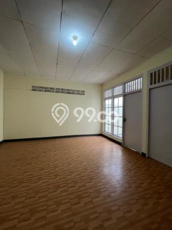 Rumah Luas Asri 3 KT Siap Pakai di Harapan Indah Bekasi Rumah Luas Asri 3 KT Siap Pakai di Harapan Indah Bekasi