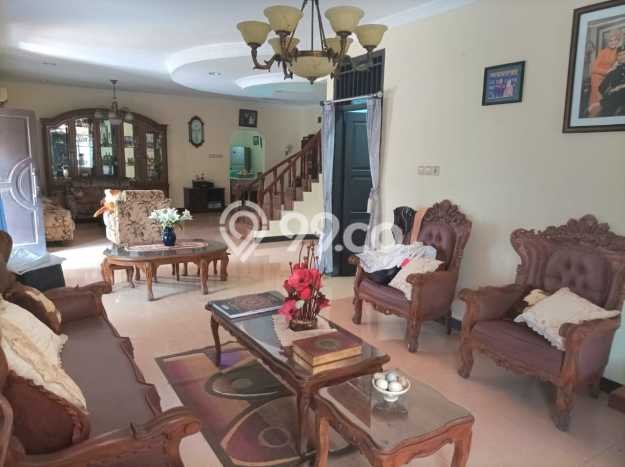 Rumah Elit LB 140m2 Siap Pakai Desain Elegan di Pondok Kelapa, Jakarta Timur Rumah Elit LB 140m2 Siap Pakai Desain Elegan di Pondok Kelapa, Jakarta Timur