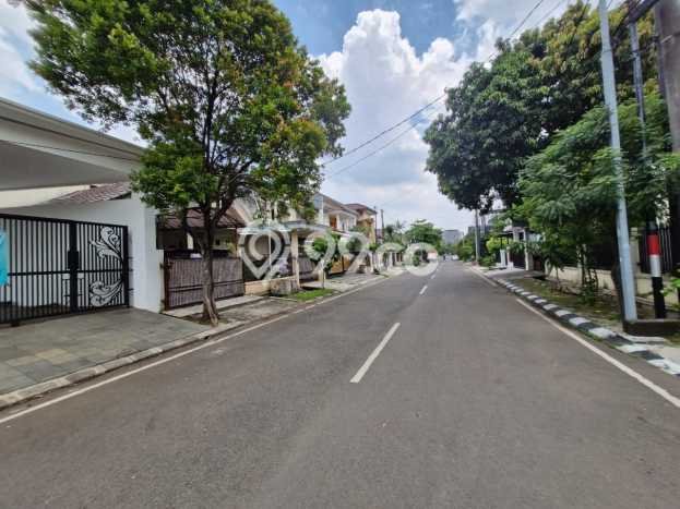Siap Huni Hunian Elit 4 Kamar di Duren Sawit Dekat ke Mana Saja Siap Huni Hunian Elit 4 Kamar di Duren Sawit Dekat ke Mana Saja
