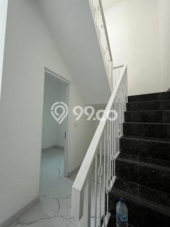 Siap Huni Hunian Elit 4 Kamar di Kelapa Gading Dekat ke Mana Pun Siap Huni Hunian Elit 4 Kamar di Kelapa Gading Dekat ke Mana Pun