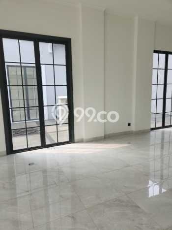 Disewakan Ruko di Duren Sawit Jakarta Timur LT 91m2, LB 364m2 Disewakan Ruko di Duren Sawit Jakarta Timur LT 91m2, LB 364m2