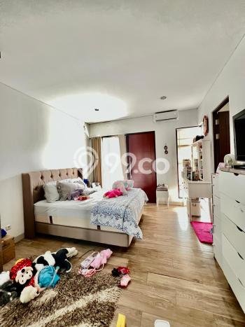 Rumah Elit LB 250m2 Siap Pakai Desain Elegan di Harapan Indah, Bekasi Rumah Elit LB 250m2 Siap Pakai Desain Elegan di Harapan Indah, Bekasi