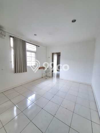 Rumah Nyaman 4 KT LB 250m2 Kondisi Bagus di Bintaro Rumah Nyaman 4 KT LB 250m2 Kondisi Bagus di Bintaro