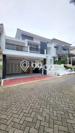Rumah Disewakan Tangerang Selatan LT 255m2 LB 218m2 Area Bintaro Rumah Disewakan Tangerang Selatan LT 255m2 LB 218m2 Area Bintaro