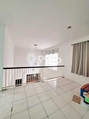 Rumah Nyaman 4 KT LB 250m2 Kondisi Bagus di Bintaro Rumah Nyaman 4 KT LB 250m2 Kondisi Bagus di Bintaro