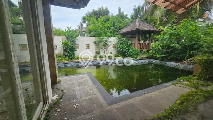 Rumah Mewah LB 238m2 Siap Pakai Desain Elegan di Bintaro, Tangerang Selatan Rumah Mewah LB 238m2 Siap Pakai Desain Elegan di Bintaro, Tangerang Selatan