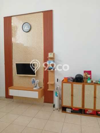 Rumah Luas Asri 3 KT Siap Pakai di Graha Raya Bintaro Tangerang Selatan Rumah Luas Asri 3 KT Siap Pakai di Graha Raya Bintaro Tangerang Selatan