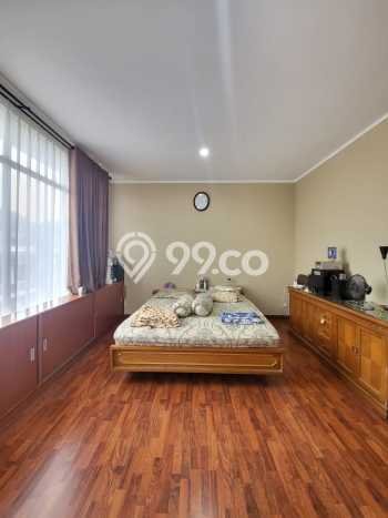 Jual Rumah Mewah Megah Dengan View Cantik di Bintaro, Tangerang Selatan Jual Rumah Mewah Megah Dengan View Cantik di Bintaro, Tangerang Selatan