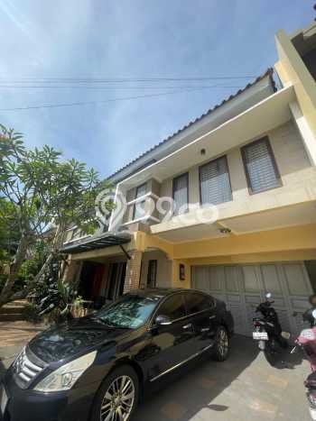 Rumah Elit Modern Siap Huni di Bintaro Tangerang Selatan Rumah Elit Modern Siap Huni di Bintaro Tangerang Selatan
