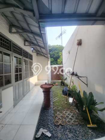 Rumah Luxury Modern Siap Huni di Sektor 9-Bintaro Tangerang Selatan Rumah Luxury Modern Siap Huni di Sektor 9-Bintaro Tangerang Selatan