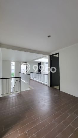 For Sale! Luxury House LT 204m2 Desain Elegan di Bintaro For Sale! Luxury House LT 204m2 Desain Elegan di Bintaro