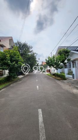 Hunian Mewah Siap Huni LT 180m2 di Pondok Aren, Tangerang Selatan Hunian Mewah Siap Huni LT 180m2 di Pondok Aren, Tangerang Selatan