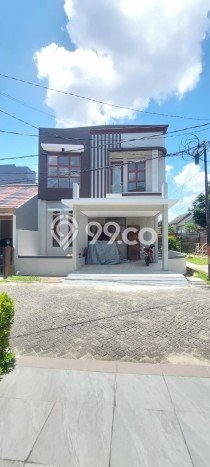 Rumah Strategis Minimalis Lb 150m2 di Serpong Utara, Tangerang Selatan Rumah Strategis Minimalis Lb 150m2 di Serpong Utara, Tangerang Selatan