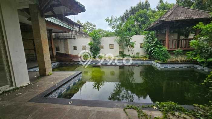 Rumah Mewah LB 238m2 Siap Pakai Desain Elegan di Bintaro, Tangerang Selatan Rumah Mewah LB 238m2 Siap Pakai Desain Elegan di Bintaro, Tangerang Selatan