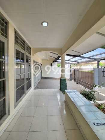 Rumah Luxury Modern Siap Huni di Sektor 9-Bintaro Tangerang Selatan Rumah Luxury Modern Siap Huni di Sektor 9-Bintaro Tangerang Selatan