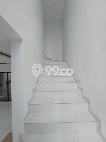 Rumah Elit LB 130m2 Siap Huni Desain Elegan di Sektor 9-Bintaro, Tangerang Selatan Rumah Elit LB 130m2 Siap Huni Desain Elegan di Sektor 9-Bintaro, Tangerang Selatan