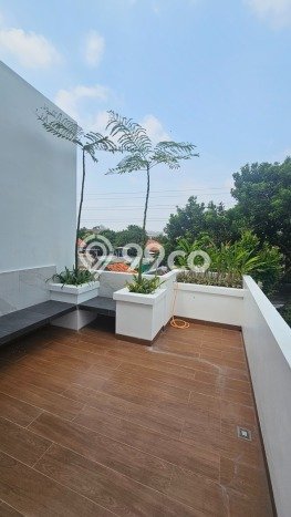 Siap Huni Hunian Elit 4 Kamar di Jagakarsa Dekat ke Mana Saja Siap Huni Hunian Elit 4 Kamar di Jagakarsa Dekat ke Mana Saja