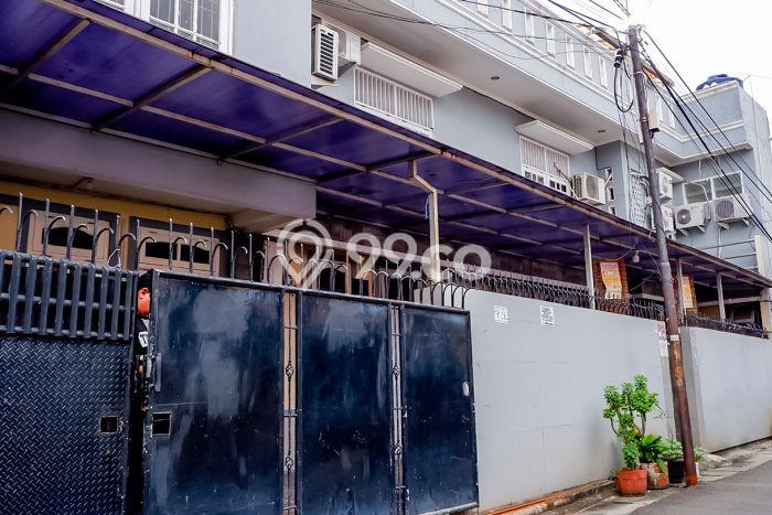 Dijual Rumah Kost di Grogol, Jakarta Barat, 35 KT, 10 KM, Bangunan 567m2 Dijual Rumah Kost di Grogol, Jakarta Barat, 35 KT, 10 KM, Bangunan 567m2