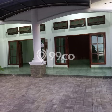 Komersial untuk disewa di Cengkareng punya LT 120m2 & LB 80m2 harga sewa kompetitif Komersial untuk disewa di Cengkareng punya LT 120m2 & LB 80m2 harga sewa kompetitif