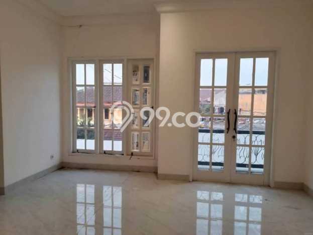 Rumah Luxury Modern Siap Huni di Pondok Bambu Jakarta Timur Rumah Luxury Modern Siap Huni di Pondok Bambu Jakarta Timur