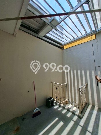 Jual Rumah Bagus Siap Huni LB 200m2 di Cakung, Jakarta Timur Jual Rumah Bagus Siap Huni LB 200m2 di Cakung, Jakarta Timur