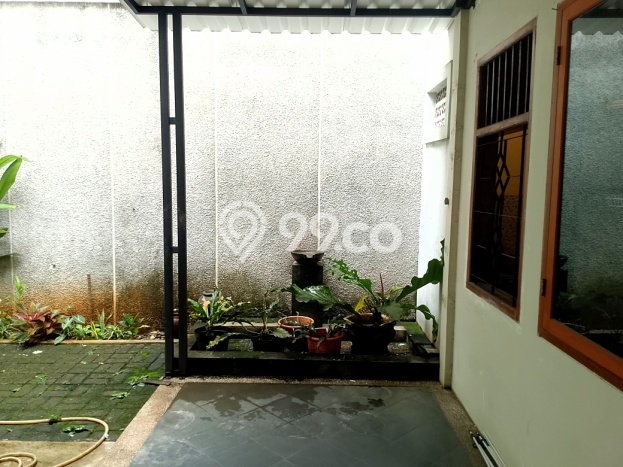 Siap Huni Rumah Mewah 4 Kamar di Duren Sawit Dekat ke Mana Pun Siap Huni Rumah Mewah 4 Kamar di Duren Sawit Dekat ke Mana Pun