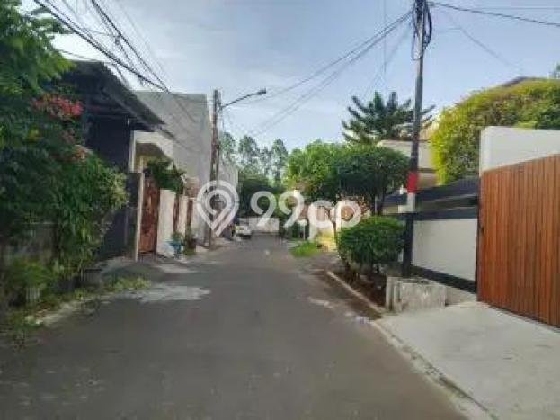 Dijual Rumah Mewah Megah Dengan View Eksklusif di Pondok Kelapa, Jakarta Timur Dijual Rumah Mewah Megah Dengan View Eksklusif di Pondok Kelapa, Jakarta Timur