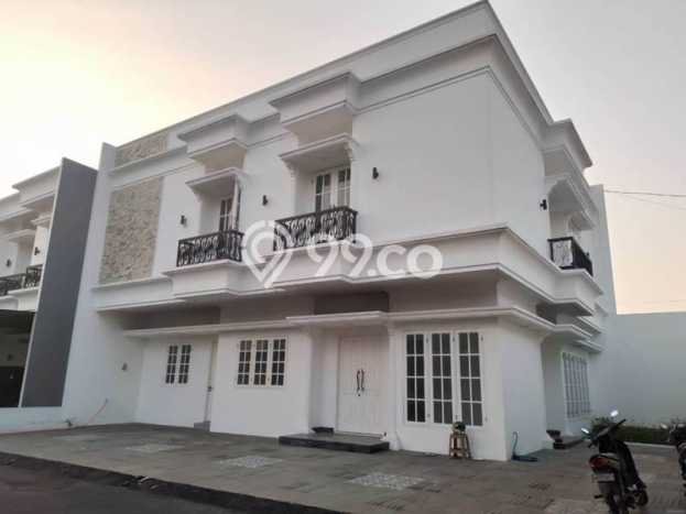 Rumah Luxury Modern Siap Huni di Pondok Bambu Jakarta Timur Rumah Luxury Modern Siap Huni di Pondok Bambu Jakarta Timur